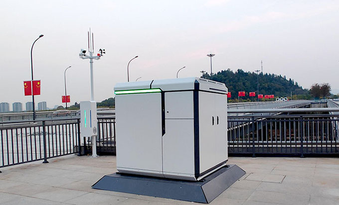 湖北：?神秘空中守護(hù)者 
揭秘?zé)o人機(jī)如何助力省運(yùn)會(huì)安保